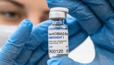 Ученые из Кембриджа обнаружили неожиданный эффект от вакцинации против COVID-19 